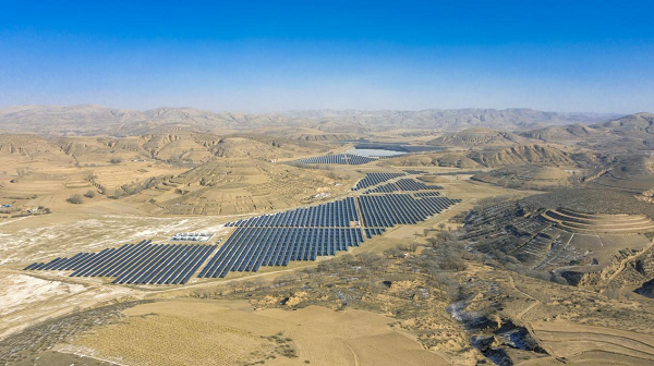 丘陵地区大型地面光伏项目.png 丘陵地区大型地面光伏项目.png